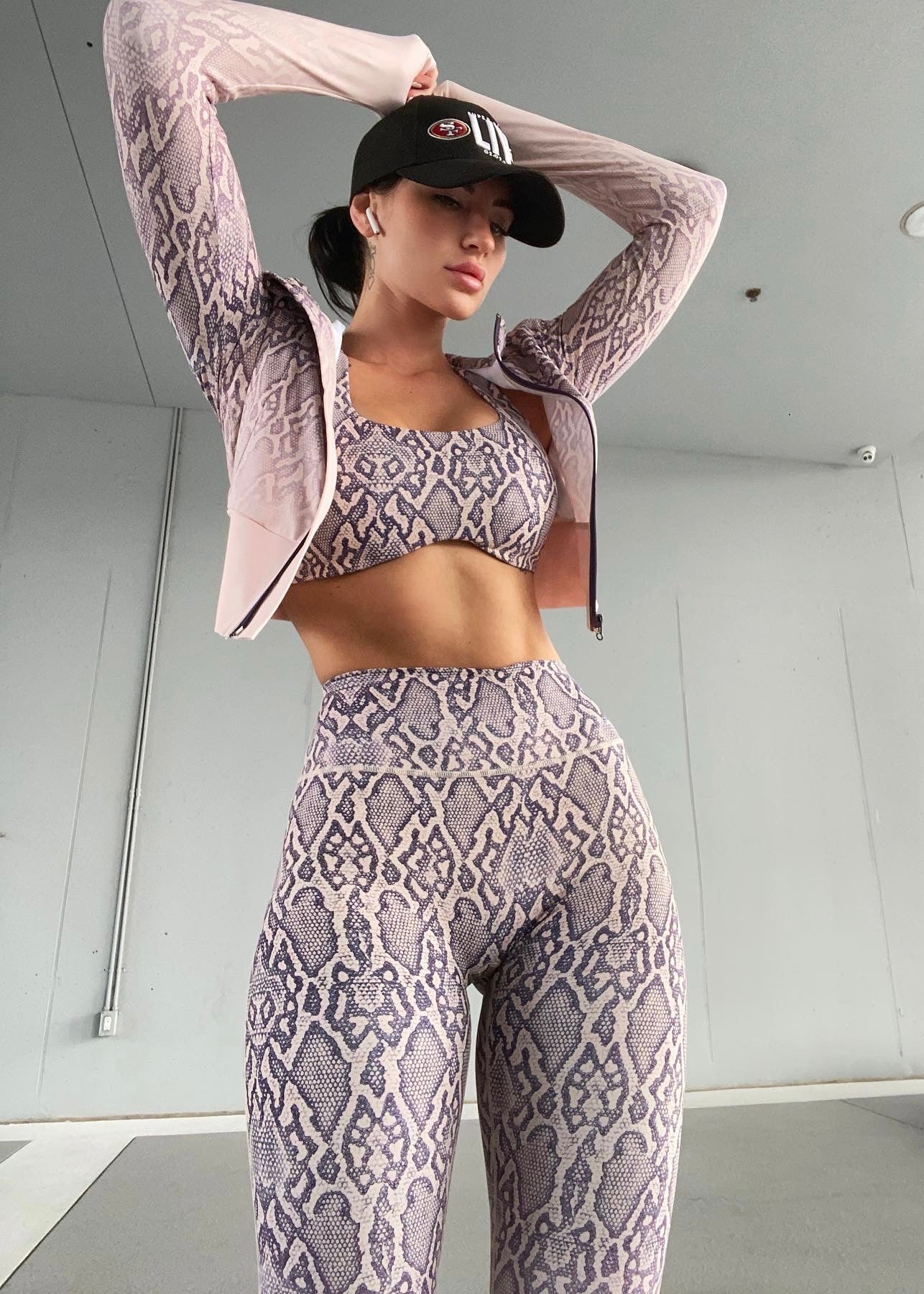 Sahara criss-cross scrunch legging