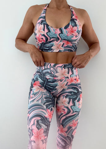 Plumeria scrunch legging