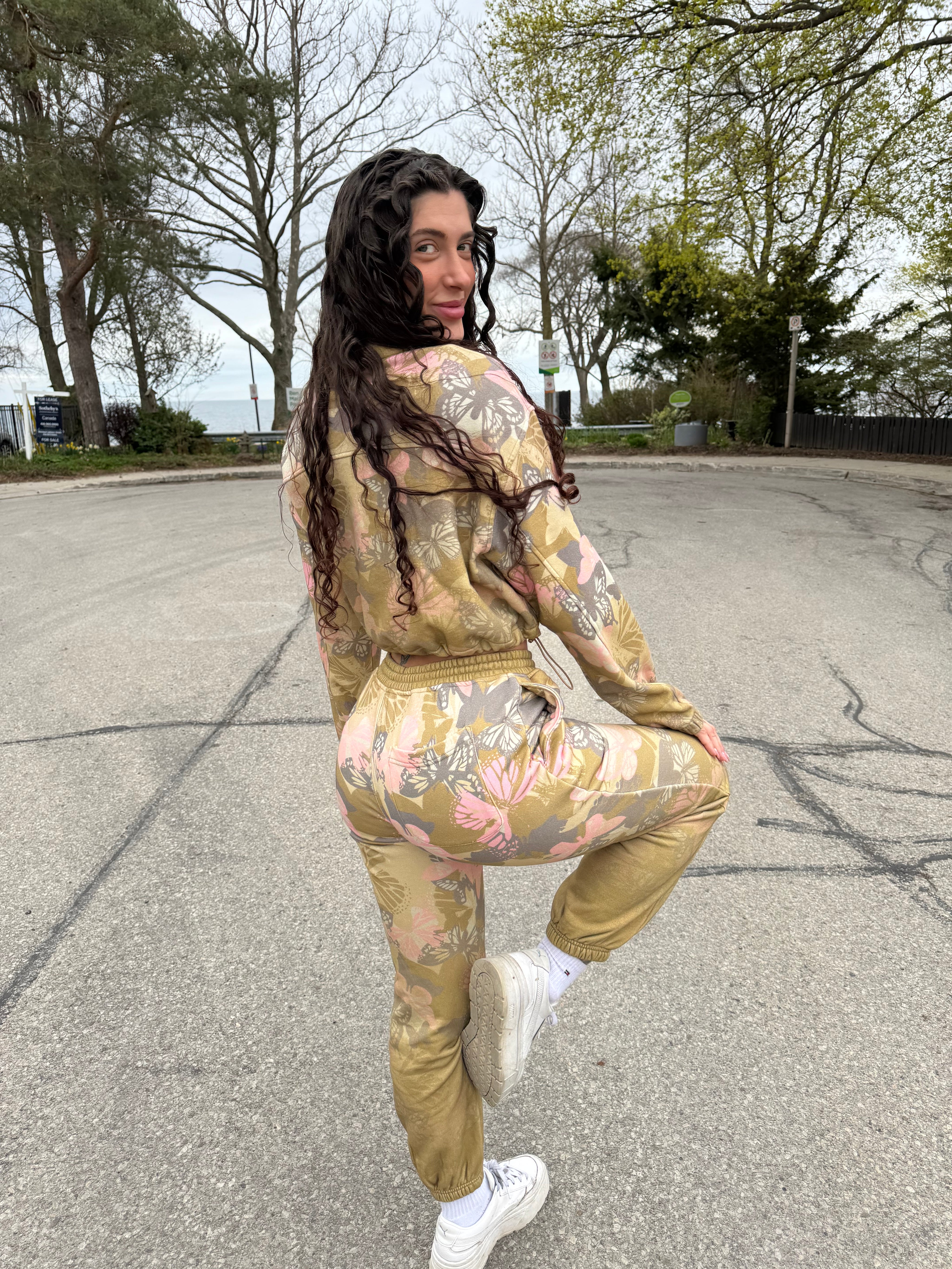 Papillons oversized cropped hoodie