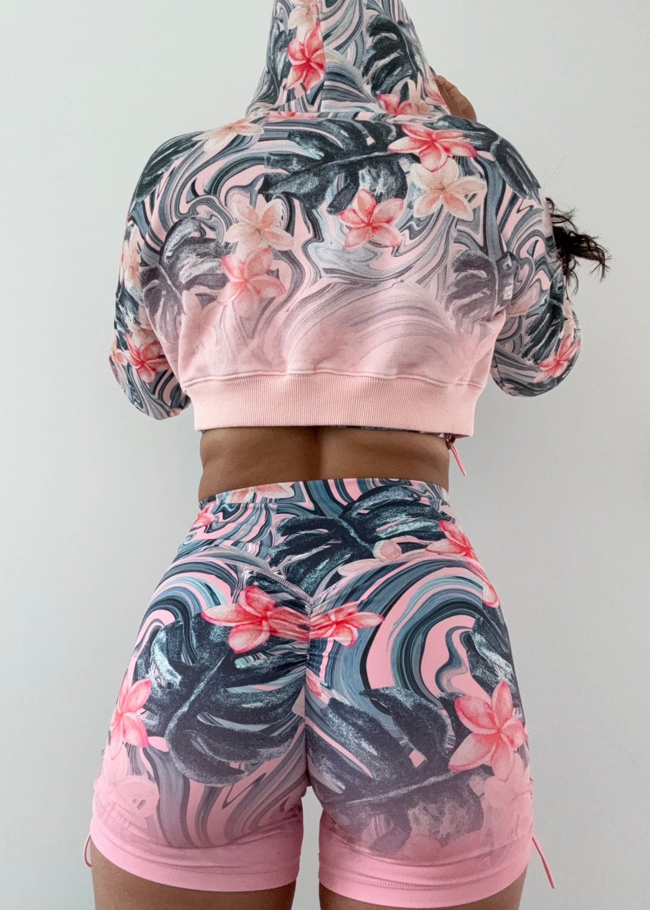 Plumeria cropped hoodie – noireblanc