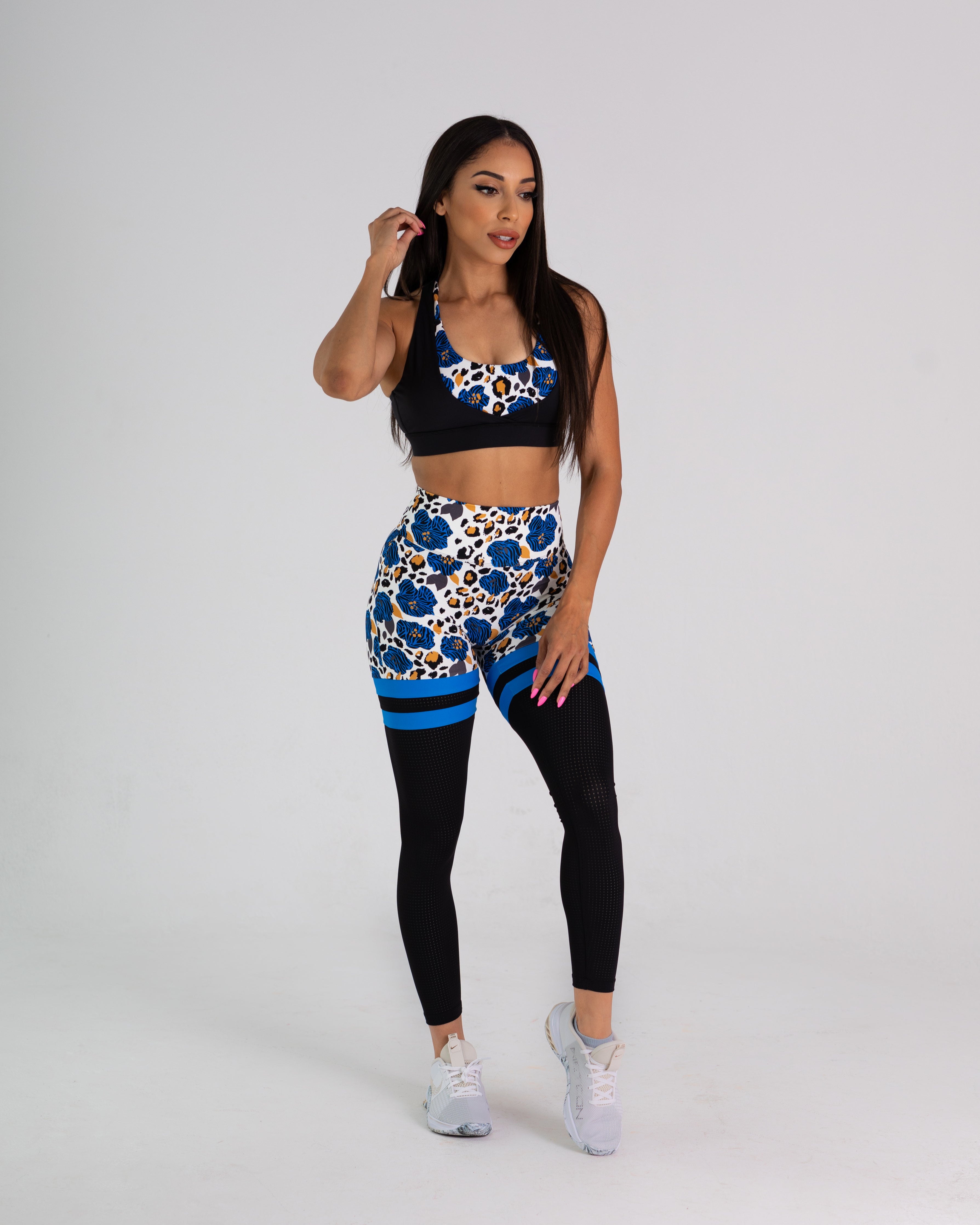 noireblanc, Blue Blossoms Collection, Medium support, double layers sports bra, leopard print, removable pads