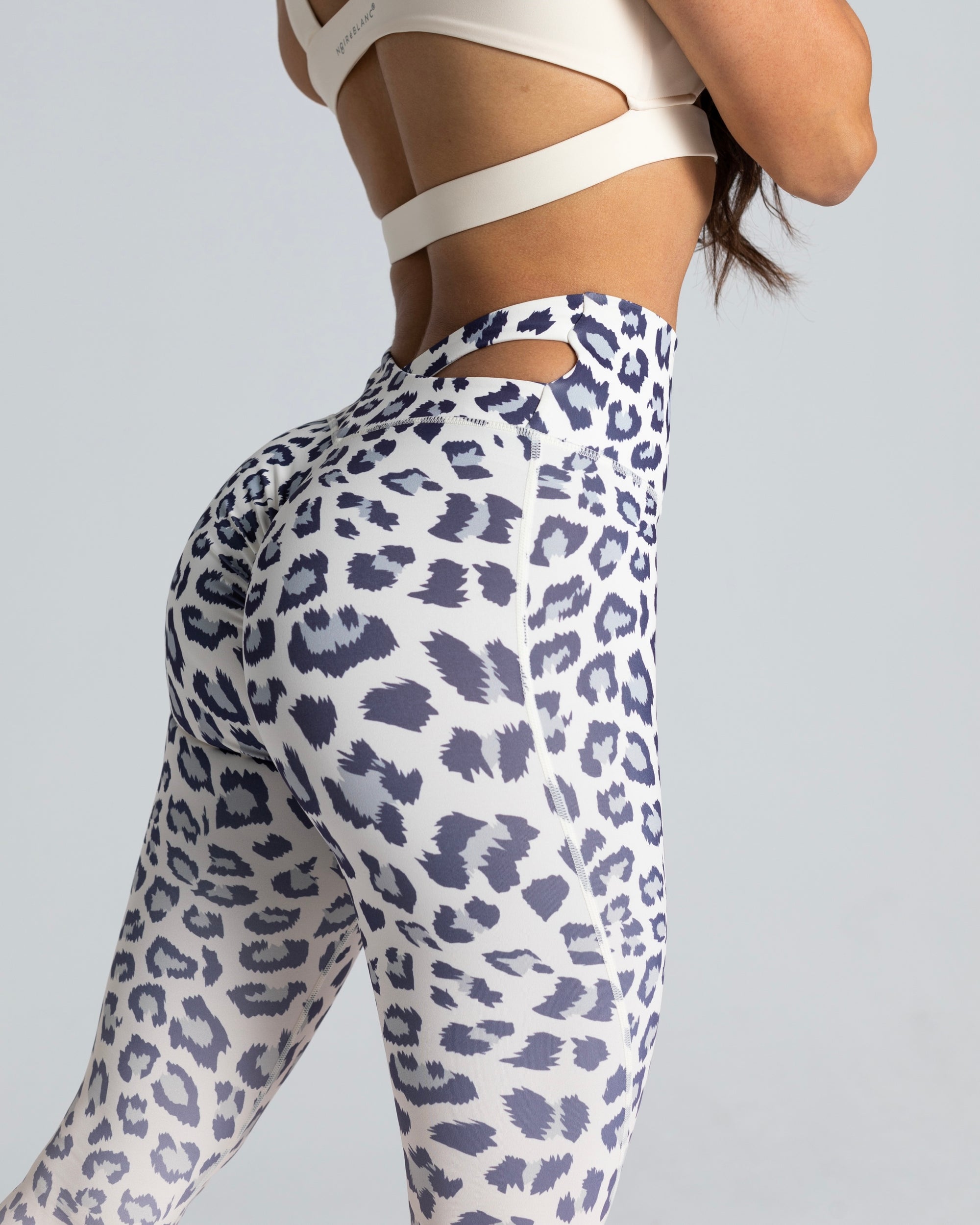 Custom Shiny Leopard Printed Black Women Leggings with Custom Logo